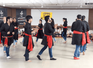 Aao Aao Natak Dekho! nukkad natak